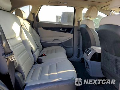 Zdjęcie 11 z 13 samochodu: 2016 KIA SORENTO SX VIN:5XYPK4A51GG063512 - miniatura
