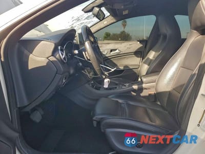 Zdjęcie 7 z 12 samochodu: 2017 MERCEDES-BENZ CLA 250 VIN:WDDSJ4EBXHN489471 - miniatura