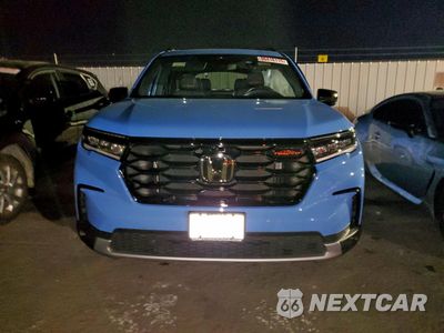 Piąte zdjęcie samochodu w środku: 2025 HONDA PILOT TRAILSPORT VIN:5FNYG1H60SB048146 - miniatura