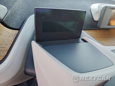 Zdjęcie 9 z 12 samochodu: 2016 BMW I3 REX VIN:WBY1Z4C50GV508795 - miniatura