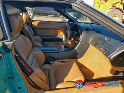 Zdjęcie 10 z 11 samochodu: 1991 CHEVROLET CORVETTE VIN:1G1YY3388M5106776 - miniatura