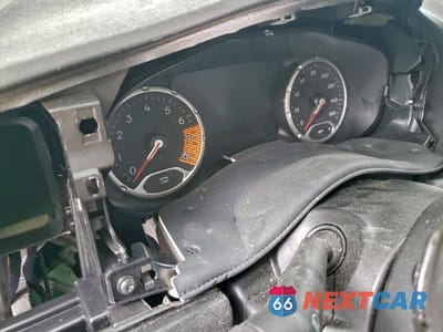 Zdjęcie 9 z 12 samochodu: 2022 JEEP RENEGADE LATITUDE VIN:ZACNJDB10NPN90182 - miniatura