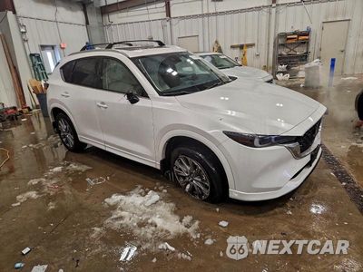 Czwarte zdjęcie samochodu z boku: 2024 MAZDA CX-5 PREMIUM VIN:JM3KFBDL7R0537864 - miniatura