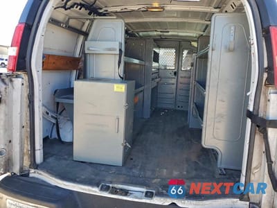 Zdjęcie 10 z 14 samochodu: 2014 CHEVROLET G2500 UTILITY / SERVICE VAN VIN:1GCWGFCB3E1113304 - miniatura