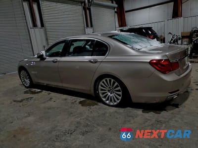 Drugie zdjęcie samochodu z przodu: 2012 BMW 750 LXI VIN:WBAKC8C57CC437189 - miniatura