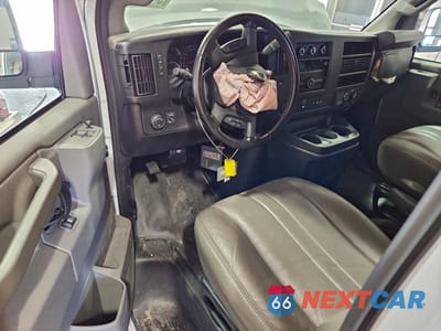 Zdjęcie 8 z 12 samochodu: 2023 CHEVROLET EXPRESS G3500 LS PASSENGER VAN VIN:1GAZGNFP6P1109726 - miniatura