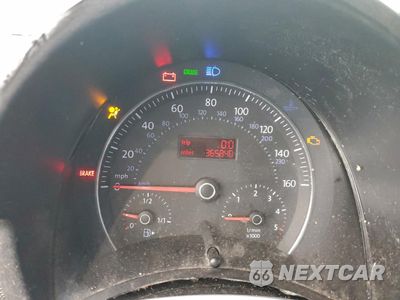 Zdjęcie 9 z 12 samochodu: 2006 VOLKSWAGEN NEW BEETLE TDI OPTION PACKAGE 2 VIN:3VWSR31C26M416112 - miniatura