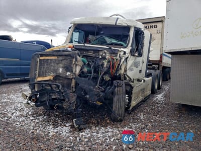 Drugie zdjęcie samochodu z przodu: 2014 VOLVO VN VNL VIN:4V4NC9EH2EN165384 - miniatura