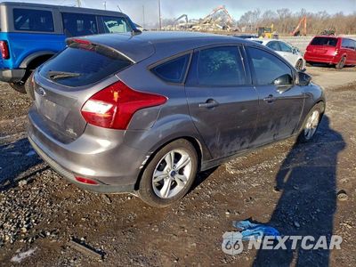 Trzecie zdjęcie samochodu z tyłu: 2014 FORD FOCUS VIN:1FADP3K21EL457621 - miniatura
