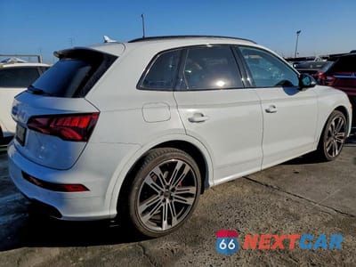 Trzecie zdjęcie samochodu z tyłu: 2019 AUDI SQ5 PREMIUM PLUS VIN:WA1B4AFY5K2062916 - miniatura
