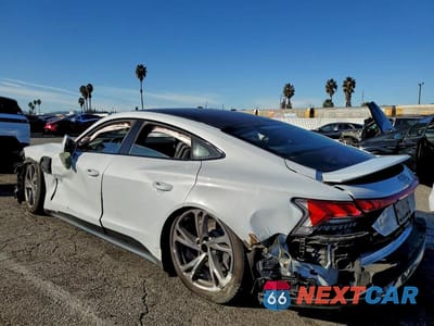 Drugie zdjęcie samochodu z przodu: 2023 AUDI E-TRON GT PRESTIGE VIN:WAUDJBFW0P7004182 - miniatura