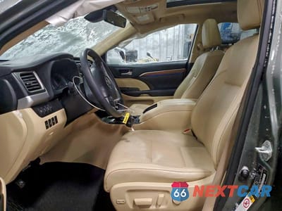 Zdjęcie 7 z 12 samochodu: 2018 TOYOTA HIGHLANDER LIMITED VIN:5TDDZRFH4JS815129 - miniatura