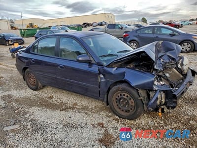 Czwarte zdjęcie samochodu z boku: 2005 HYUNDAI ELANTRA GLS VIN:KMHDN46D05U031569 - miniatura