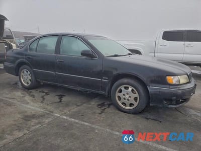 Czwarte zdjęcie samochodu z boku: 1999 INFINITI I30 VIN:JNKCA21A7XT779918 - miniatura