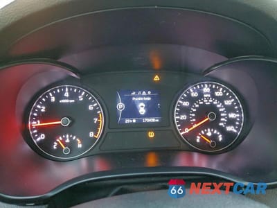 Zdjęcie 9 z 11 samochodu: 2018 KIA OPTIMA S VIN:5XXGT4L38JG234566 - miniatura