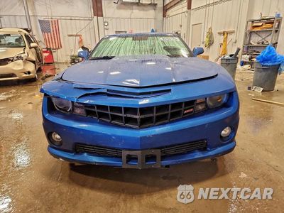 Piąte zdjęcie samochodu w środku: 2010 CHEVROLET CAMARO SS VIN:2G1FJ1EJ8A9115945 - miniatura