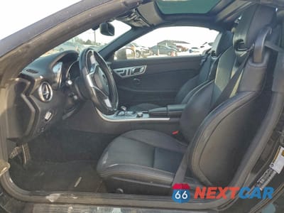 Zdjęcie 7 z 12 samochodu: 2016 MERCEDES-BENZ SLK 300 VIN:WDDPK3JA3GF123595 - miniatura