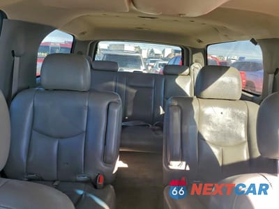Zdjęcie 10 z 12 samochodu: 2004 CHEVROLET SUBURBAN K1500 VIN:3GNFK16Z94G284964 - miniatura