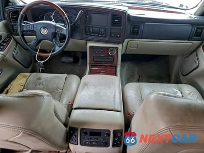 Zdjęcie 8 z 13 samochodu: 2006 CADILLAC ESCALADE ESV VIN:3GYFK66N56G229685 - miniatura