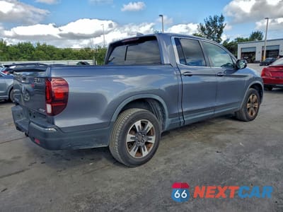 Trzecie zdjęcie samochodu z tyłu: 2019 HONDA RIDGELINE RTL VIN:5FPYK3F58KB027654 - miniatura