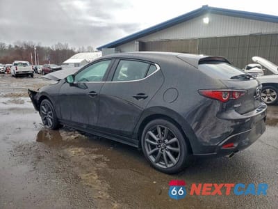 Drugie zdjęcie samochodu z przodu: 2024 MAZDA 3 PREFERRED VIN:JM1BPALMXR1714377 - miniatura