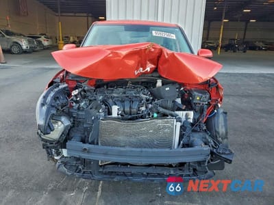 Piąte zdjęcie samochodu w środku: 2022 KIA SOUL LX VIN:KNDJ23AU9N7156652 - miniatura