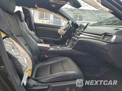 Zdjęcie 7 z 11 samochodu: 2018 HONDA ACCORD SPORT VIN:1HGCV1F36JA181219 - miniatura