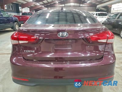 Zdjęcie 6 z 12 samochodu: 2017 KIA FORTE LX VIN:3KPFL4A73HE035073 - miniatura