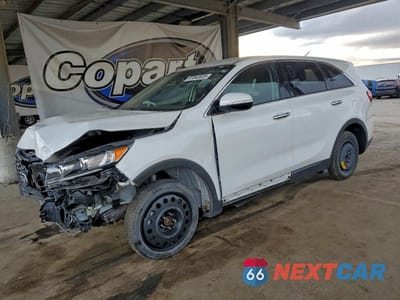 2020 KIA SORENTO S 5XYPG4A57LG620399 - główne zdjęcie licytacji z USA - miniatura