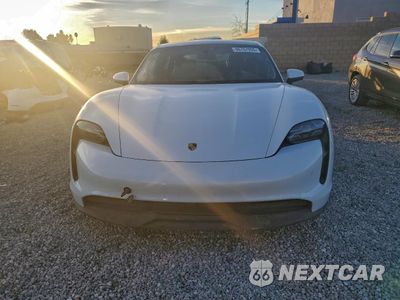 Piąte zdjęcie samochodu w środku: 2020 PORSCHE TAYCAN 4S VIN:WP0AB2Y13LSA50894 - miniatura