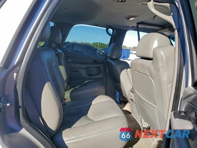 Zdjęcie 11 z 14 samochodu: 2004 GMC YUKON DENALI VIN:1GKEK63U94J202860 - miniatura