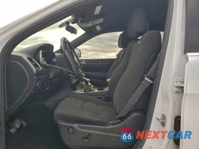 Zdjęcie 7 z 13 samochodu: 2019 JEEP GRAND CHEROKEE LAREDO VIN:1C4RJEAG9KC832600 - miniatura