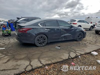 Trzecie zdjęcie samochodu z tyłu: 2018 NISSAN ALTIMA 2.5 VIN:1N4AL3AP5JC246119 - miniatura