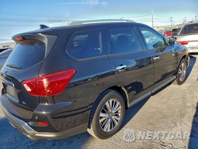 Trzecie zdjęcie samochodu z tyłu: 2019 NISSAN PATHFINDER S VIN:5N1DR2MN9KC643582 - miniatura