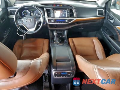 Zdjęcie 8 z 14 samochodu: 2017 TOYOTA HIGHLANDER HYBRID LIMITED PLATINUM VIN:5TDDGRFH7HS024786 - miniatura