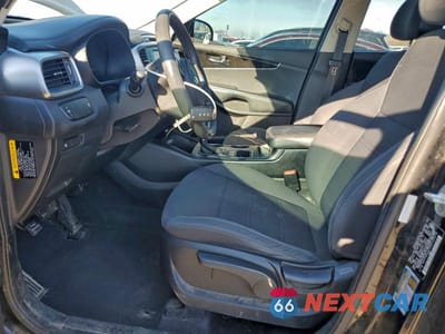 Zdjęcie 7 z 13 samochodu: 2016 KIA SORENTO LX VIN:5XYPGDA53GG104479 - miniatura