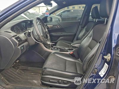 Zdjęcie 7 z 12 samochodu: 2016 HONDA ACCORD SPORT VIN:1HGCR2F57GA126038 - miniatura