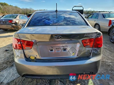 Zdjęcie 6 z 12 samochodu: 2012 KIA FORTE EX VIN:KNAFU4A25C5471796 - miniatura