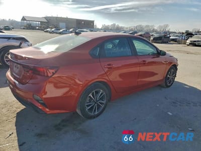 Trzecie zdjęcie samochodu z tyłu: 2024 KIA FORTE LXS VIN:3KPF24AD3RE699416 - miniatura