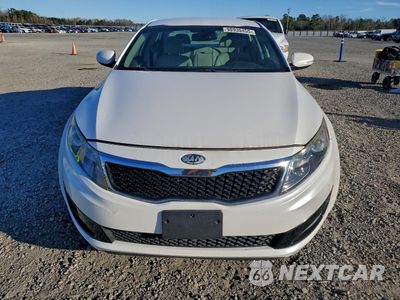 Piąte zdjęcie samochodu w środku: 2013 KIA OPTIMA LX VIN:KNAGM4A70D5435550 - miniatura
