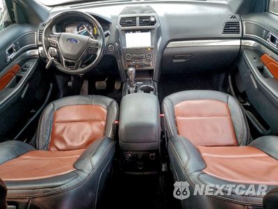 Zdjęcie 8 z 16 samochodu: 2019 FORD EXPLORER XLT VIN:1FM5K8D8XKGA02147 - miniatura