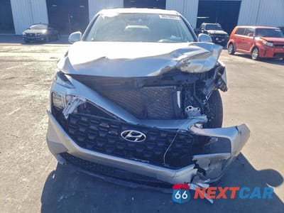 Piąte zdjęcie samochodu w środku: 2021 HYUNDAI SANTA FE SE VIN:5NMS14AJ7MH321589 - miniatura