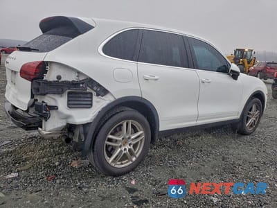 Trzecie zdjęcie samochodu z tyłu: 2016 PORSCHE CAYENNE VIN:WP1AA2A25GLA04789 - miniatura
