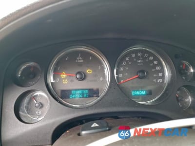 Zdjęcie 9 z 13 samochodu: 2007 GMC YUKON XL DENALI VIN:1GKFK66847J348512 - miniatura