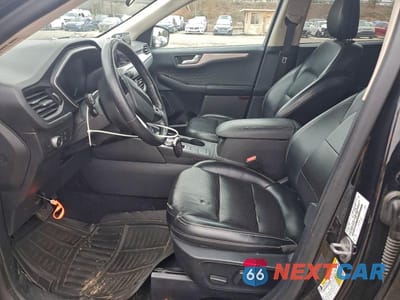 Zdjęcie 7 z 12 samochodu: 2020 FORD ESCAPE VIN:1FMCU9H65LUA59259 - miniatura