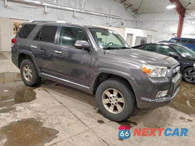 Czwarte zdjęcie samochodu z boku: 2010 TOYOTA 4RUNNER SR5 VIN:JTEBU5JR3A5022937 - miniatura
