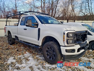 Czwarte zdjęcie samochodu z boku: 2026 FORD F350 SUPER DUTY VIN:1FT8X3BN7TEC83724 - miniatura