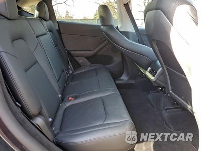 Zdjęcie 10 z 12 samochodu: 2025 TESLA MODEL Y VIN:7SAYGDEE9SA360463 - miniatura