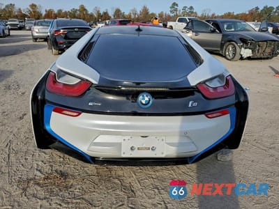 Zdjęcie 8 z 13 samochodu: 2016 BMW I8 VIN:WBY2Z2C51GV675627 - miniatura