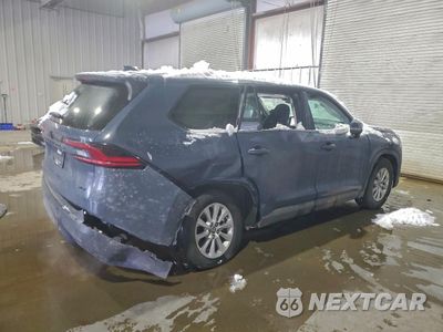 Trzecie zdjęcie samochodu z tyłu: 2026 TOYOTA GRAND HIGHLANDER LE VIN:5TDAAAB54TS113631 - miniatura
